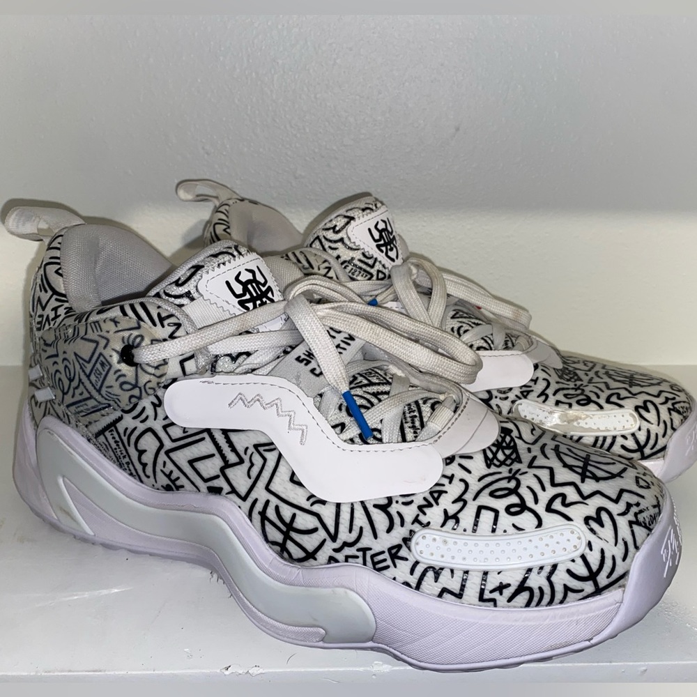 adidas D.O.N. Issue 3 show your creativity Basketball Shoes